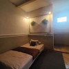 Отель SPOT ON 94051 Mekar Guest House Syariah, фото 3