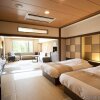 Отель Lake Shikotsu Tsuruga Resort Spa Mizu No Uta, фото 1