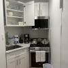 Отель Cobble Hill Apartments 30 Day Stays, фото 6