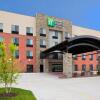 Отель Holiday Inn Express & Suites Davenport, an IHG Hotel, фото 1
