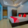 Отель OYO 10811 Sri Sairam Residency, фото 7