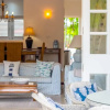 Отель Large Townhouse with Plunge Pool, 3 mins from Beach - Turtle View 2 by BSL Rentals, фото 36