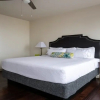 Отель 16th FL Bold CozySuites w/pool, gym, roof #1, фото 2
