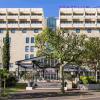 Отель Mercure Paris Porte de Versailles Expo в Ванв