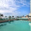 Отель Hilton Ocean City Oceanfront Suites, фото 17