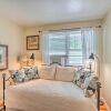 Отель Stockbridge Home: Walk to Town Beach!, фото 3