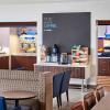 Отель Holiday Inn Express and Suites Brantford, an IHG Hotel, фото 11