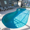 Отель Private Pool 2 Queens And Twin Room! 3 Bedroom Home by Redawning, фото 16