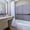 Отель Candlewood Suites Galveston, an IHG Hotel, фото 8