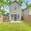 Отель Quaint Houston Townhome ~ 5 Mi to NRG Stadium!, фото 1