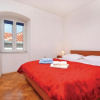 Отель Awesome Home in Grohote With Wifi and 4 Bedrooms, фото 13