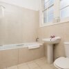 Отель 2 Bedroom Flat in Paddington, фото 8