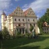 Отель Zamek w Czernej в Бытом-Оджаньском