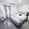 Отель YalaRent Designed 1BR Apartments - Families only, фото 14