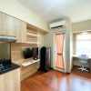 Отель Cozy Stay Studio Room At Springlake Summarecon Bekasi Apartment, фото 3