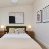 Отель The South Woodford Place - Adorable 2bdr Flat With Balcony, фото 4