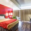 Отель Econo Lodge, фото 6