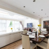 Отель London's Best Spacious Family Home, фото 12