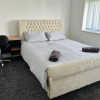 Отель Impeccable 3-bed House in Rotherham, фото 3