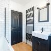 Отель Shorefront Apartment - Sea View With 3 Bedrooms, фото 9