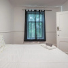 Отель Beautiful 6BR Apt Near Olympic Stadium, фото 3