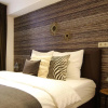 Отель Luxury Leidseplein with Private Patio, фото 7