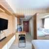 Отель Cozy Stay Studio At Tamansari Mahogany Karawang Apartment, фото 6