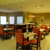 Отель Holiday Inn Express Kansas City-Bonner Springs, an IHG Hotel, фото 7