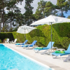 Отель Fig Tree Family House w 4 Bedrooms, Garden & Pool, фото 22