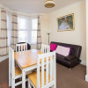 Отель Welcoming 3BR Flat With Parking in Gillingham, фото 8