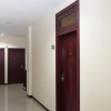 Отель RedDoorz near Kawasan Industri SIER 2, фото 7