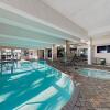Отель Stylish Ocean-view W/ Pools & Hot Tubs 1 Bedroom Condo, фото 11