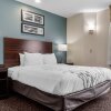 Отель Sleep Inn & Suites, фото 40