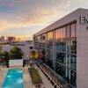 Отель The ENGLISH Hotel, Las Vegas, a Tribute Portfolio Hotel в Лас-Вегасе