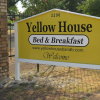 Отель Yellow House Bed and Breakfast в Саладо