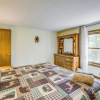 Отель New Hampshire Vacation Rental - Walk to Beach!, фото 1