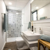 Отель Sweet and trendy nest for 6, фото 8