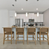 Отель Amazing 4bdr House Storey Lake, фото 20