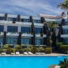 Отель Caloura Hotel Resort в Агуа-де-Пау
