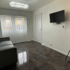 Отель New! 4 Bedroom London House With Garden and Lawn, фото 1