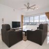 Отель Comfy 3BR Home With Klcc View, фото 2