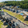 Отель Ozarks Peak - Sleeps 25 7 Bedroom Home by Redawning, фото 30