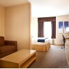 Отель Holiday Inn Express & Suites Langley, an IHG Hotel, фото 5
