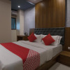 Отель OYO 22070 West Inn Hotel, фото 10