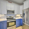 Отель Ocean Isle Condo With Community Pool & Hot Tub!, фото 3