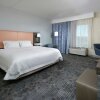 Отель Hampton Inn & Suites Clinton, фото 29