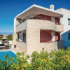 Отель Beautiful Home in Zaton With Wifi and 6 Bedrooms, фото 1