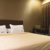 Отель ZEN Rooms Terogong Near Pondok Indah, фото 16