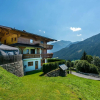 Отель Cozy Apartment With Mountain Views, фото 15