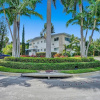 Отель Bay Harbor Suites, фото 1